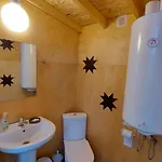 Elamusmajutus Intsu Vorgukuuris Camping *