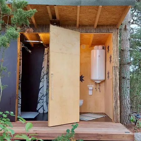 Elamusmajutus Intsu Vorgukuuris Campsite