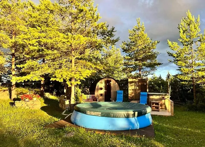 Elamusmajutus Intsu Vorgukuuris Campsite Liiva (Saaremaa)