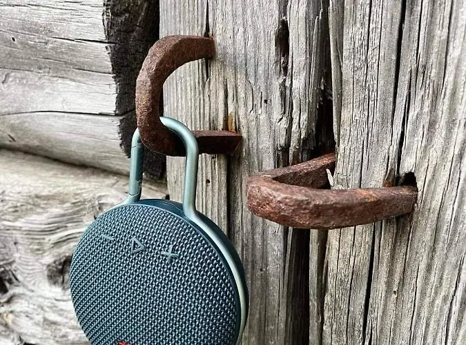 Campsite Elamusmajutus Intsu Vorgukuuris Liiva (Saaremaa)