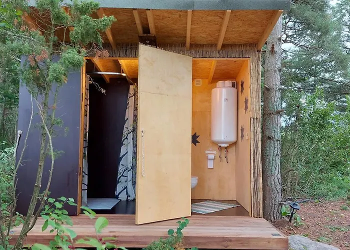 Elamusmajutus Intsu Vorgukuuris Campsite